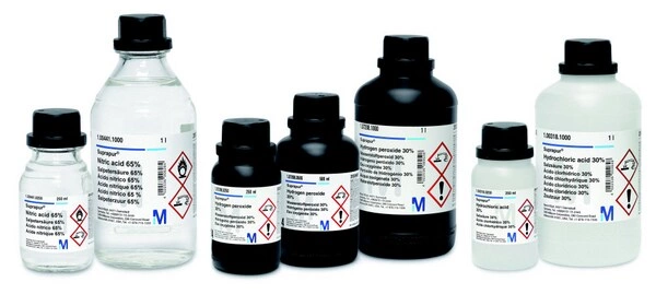 Уксусная кислота (ледяная) 100% безводная для анализа EMSURE® ACS,ISO,Reag. Ph Eur, стекл.бут, 1 л 1000631000